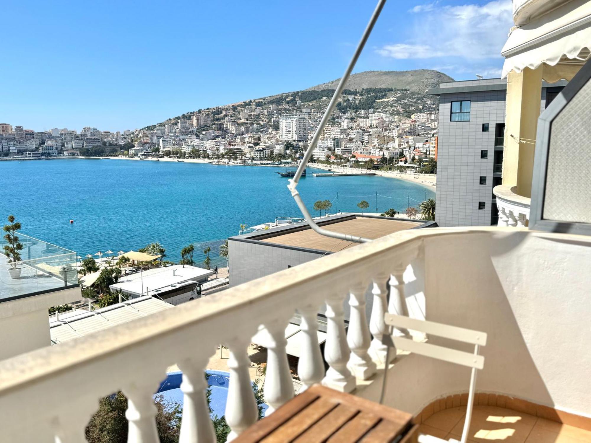 Sun & Sea Apartment Saranda Eksteriør bilde