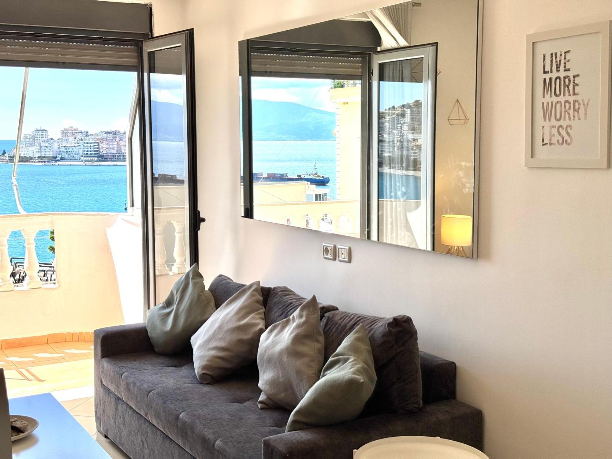 Sun & Sea Apartment Saranda Eksteriør bilde