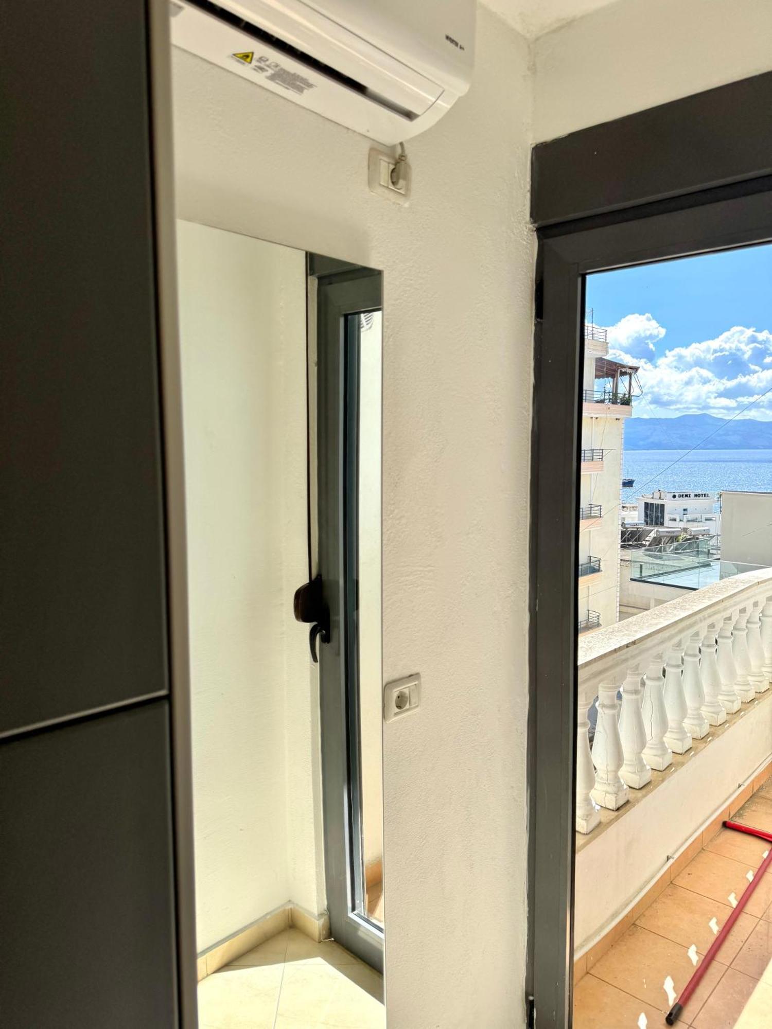 Sun & Sea Apartment Saranda Eksteriør bilde