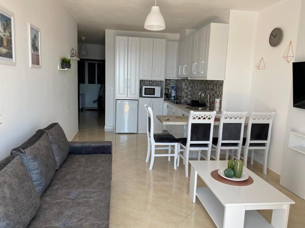 Sun & Sea Apartment Saranda Eksteriør bilde